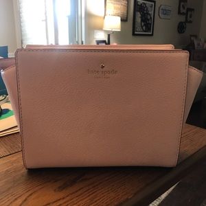 Kate spade crossbody. Light pink with gold accent.